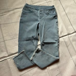 Carter’s Size 7 Light Denim Pull On Jegging